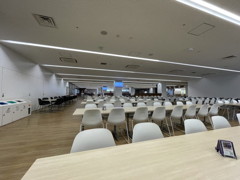 駒澤 大学 学 食